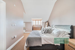 Photo 21- click for photo gallery